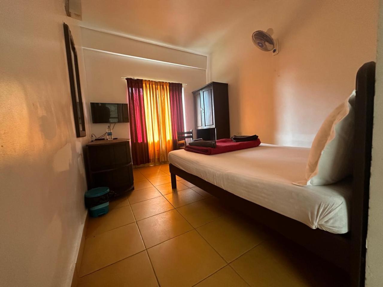 Kallar Vattiyar Wild Elephant Resort מראה חיצוני תמונה