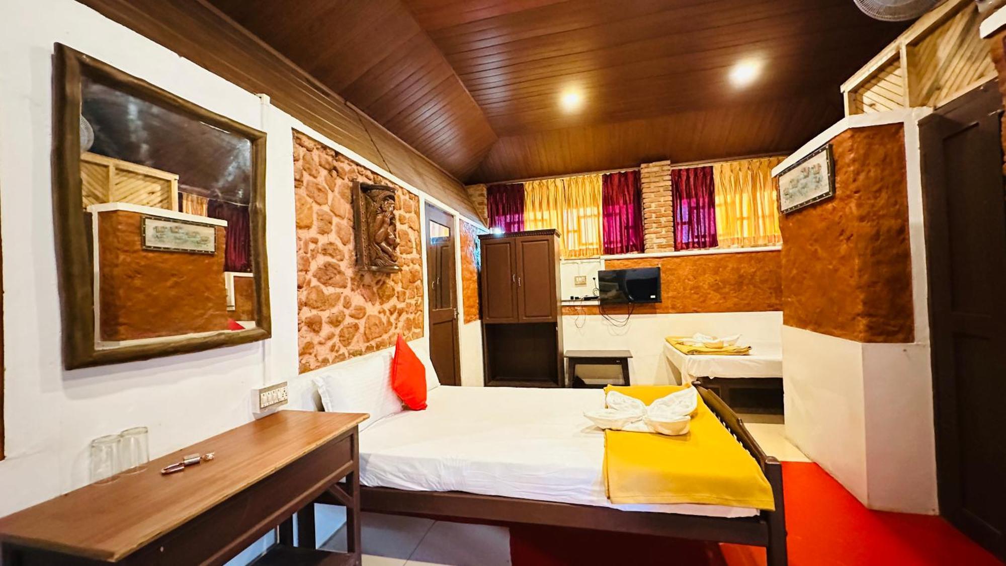 Kallar Vattiyar Wild Elephant Resort מראה חיצוני תמונה